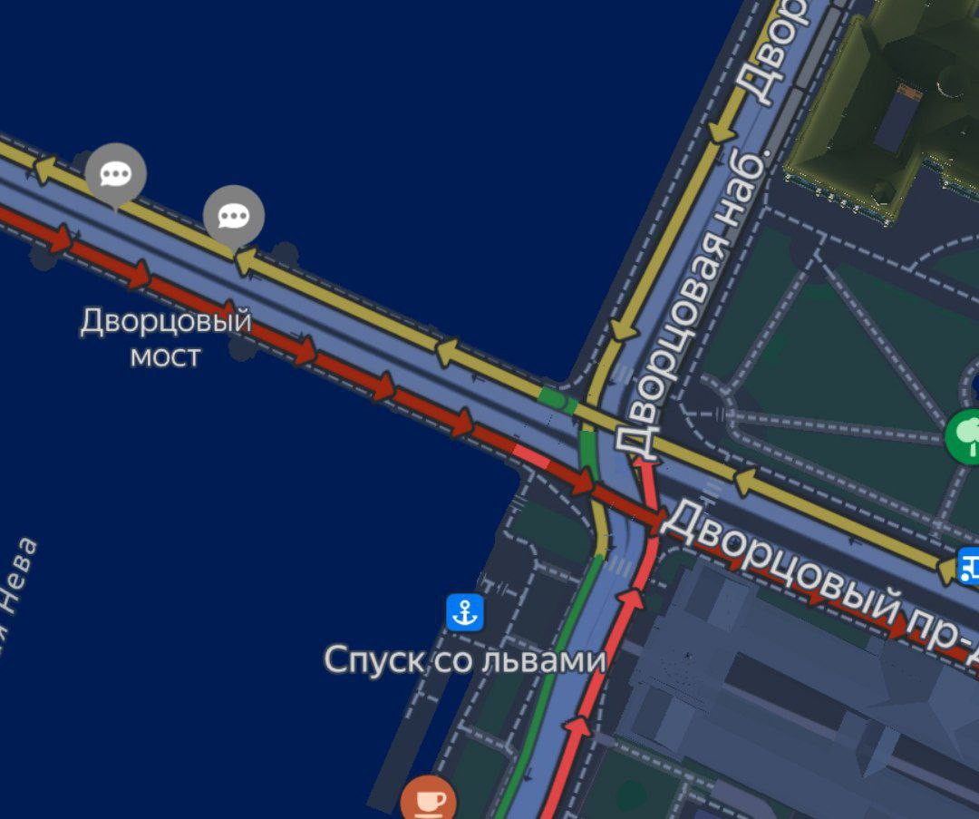 В Петербурге перекрыли проезд по Дворцовому и Литейному мостам