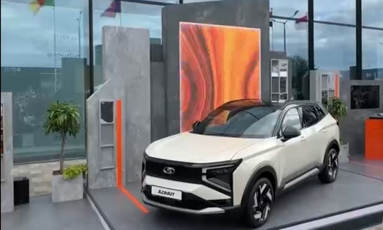 У нового кроссовера Lada Azimut, представленного на ПМЭФ, уже нашли недостаток