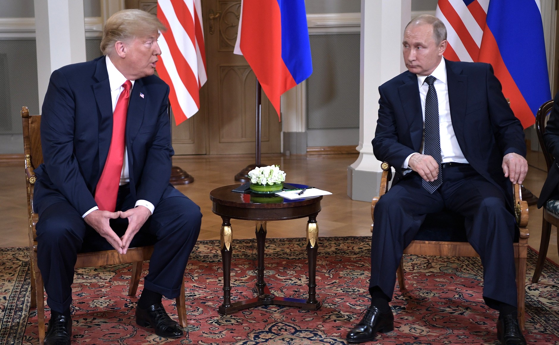 Песков усомнился, что Трамп призвал Зеленского давить на Путина через Петербург