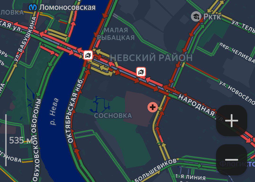 Перекрыли Невский проспект, а встал район: причина пробок неизвестна