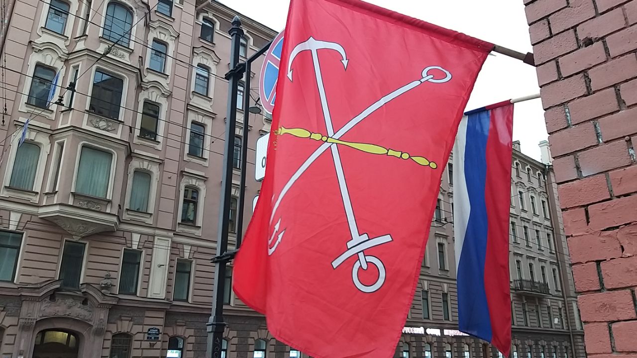 Тайна герба Петербурга: вскрылись неожиданные параллели с Ватиканом