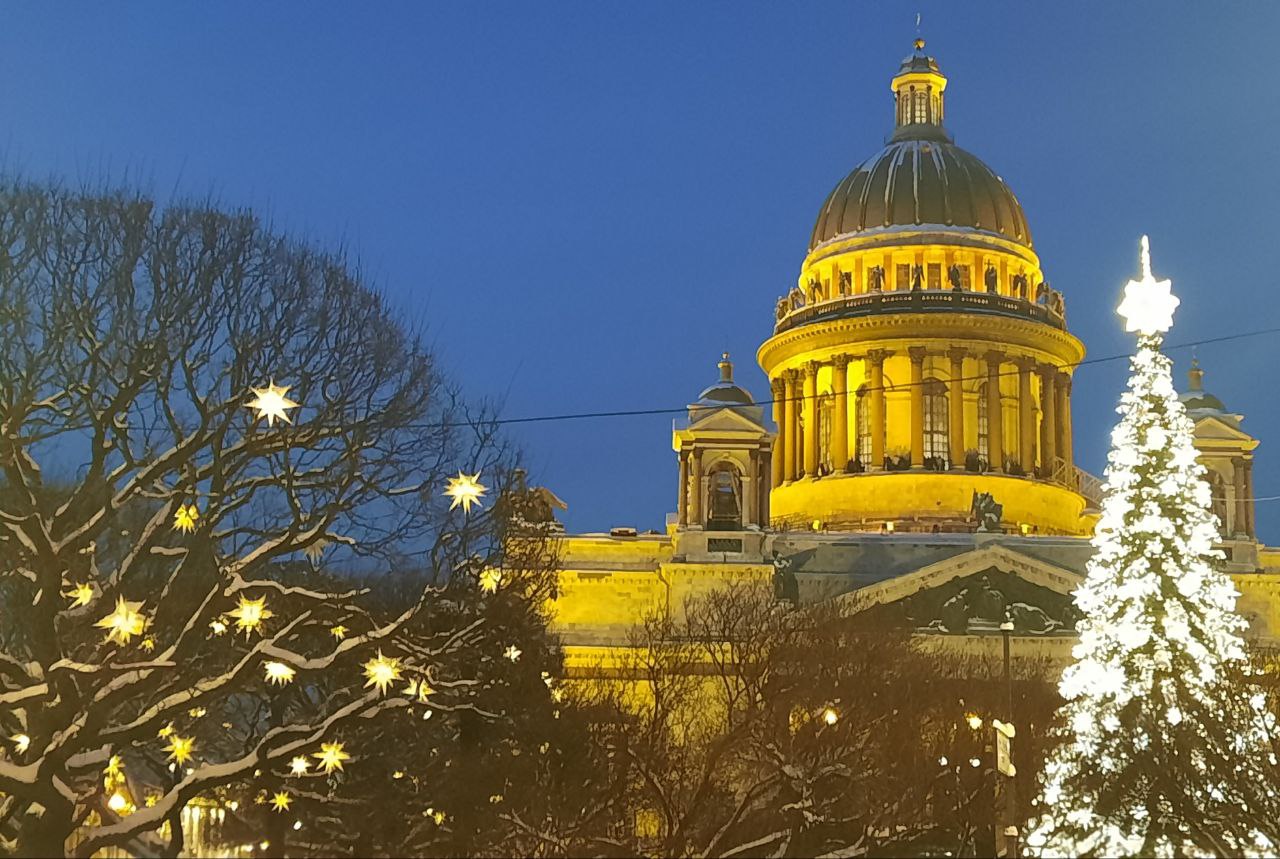 Облачно и температура ниже нормы: какую погоду петербуржцам ждать 13 января?